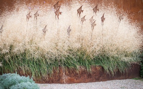 b99c26fb9f96259e2903260277942125